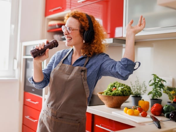 woman in the kitchen